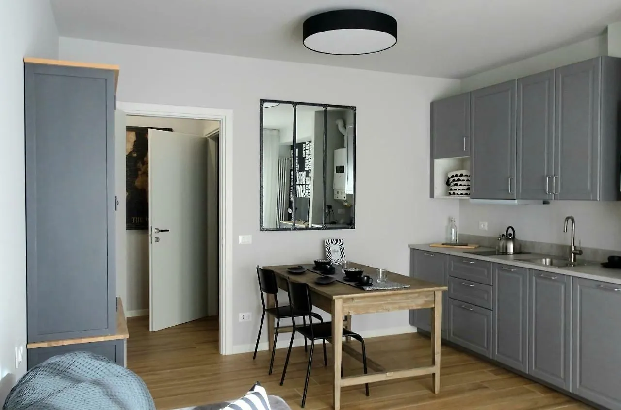 بيرغامو Donizetti Residence شقة فندقية